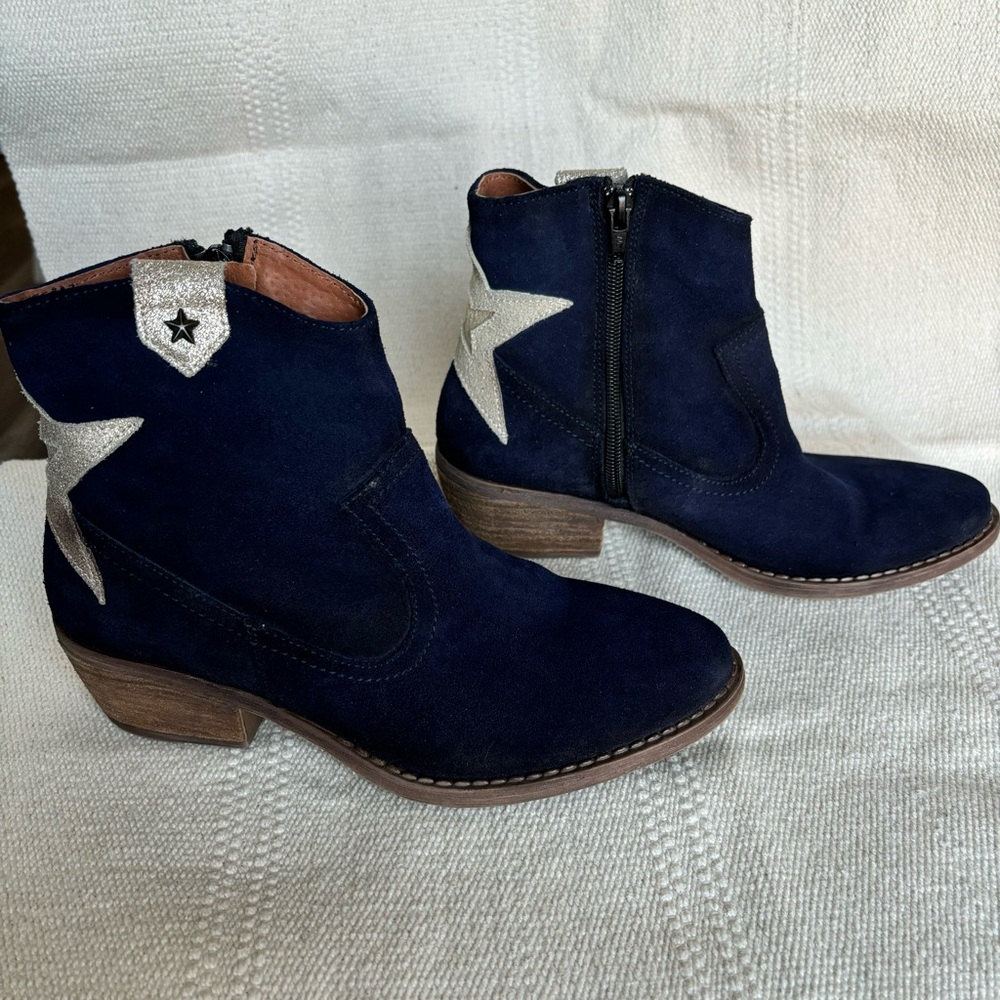 Eric Michael Navy Suede Ankle Boots with gold star